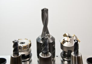 木门简单钻孔工具图片全部长尾关键词