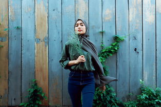 你身边的异性同性都有过什么样的暧昧经历