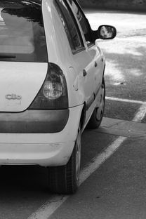 如何查询自己名下的车辆一年内车辆过户过了几个车