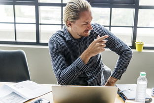 孕妇爬楼梯容易发动吗？在怀孕晚期的时候爬楼梯才可以生的快吗