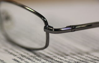 300度近视眼怎么恢复 300度近视眼怎么恢复